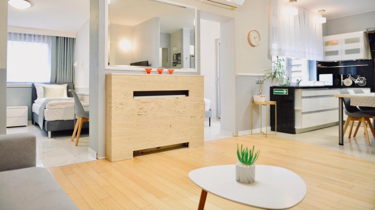 Jessapart- Babka Tower Apartment Варшава Экстерьер фото