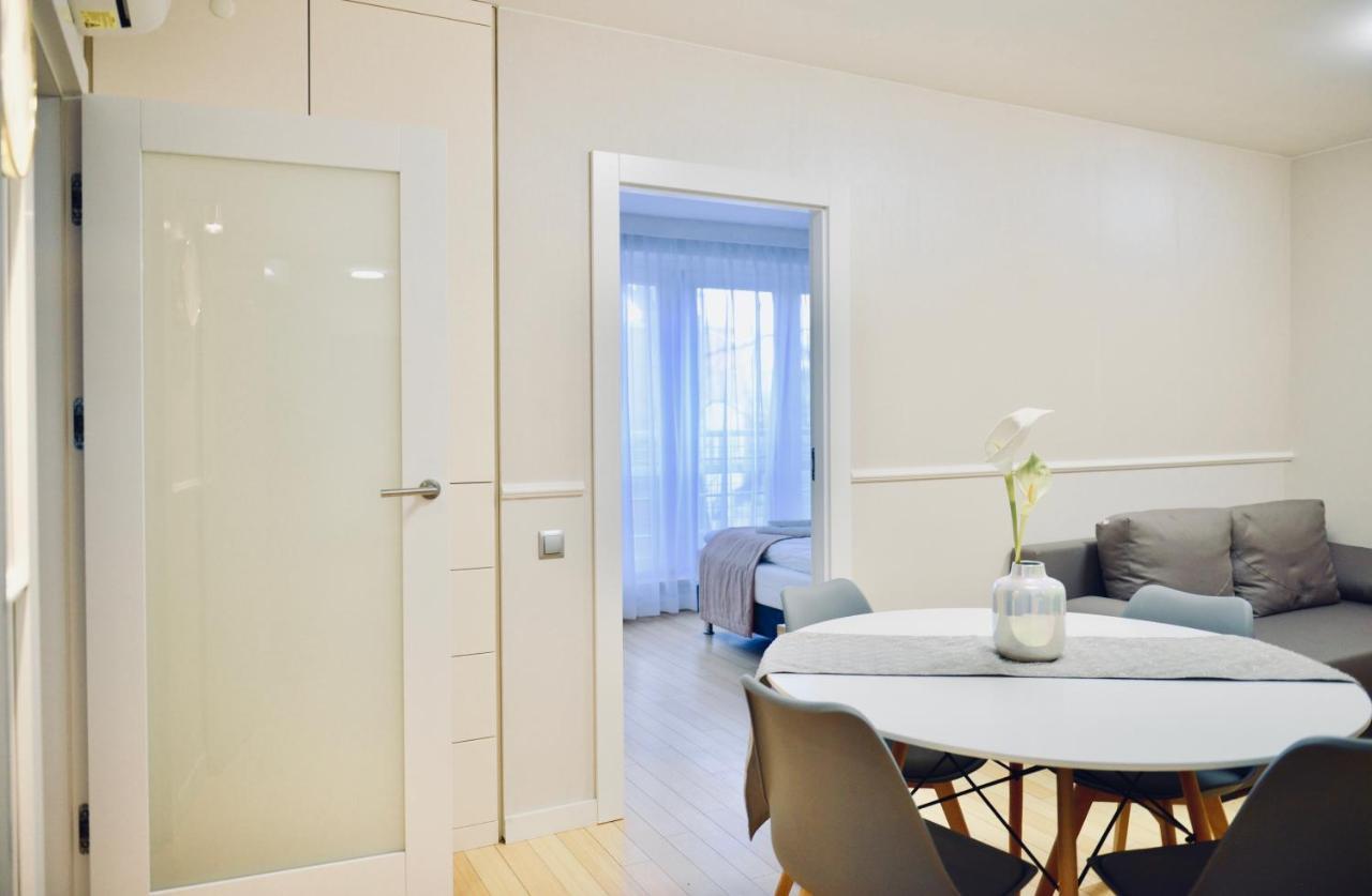 Jessapart- Babka Tower Apartment Варшава Экстерьер фото
