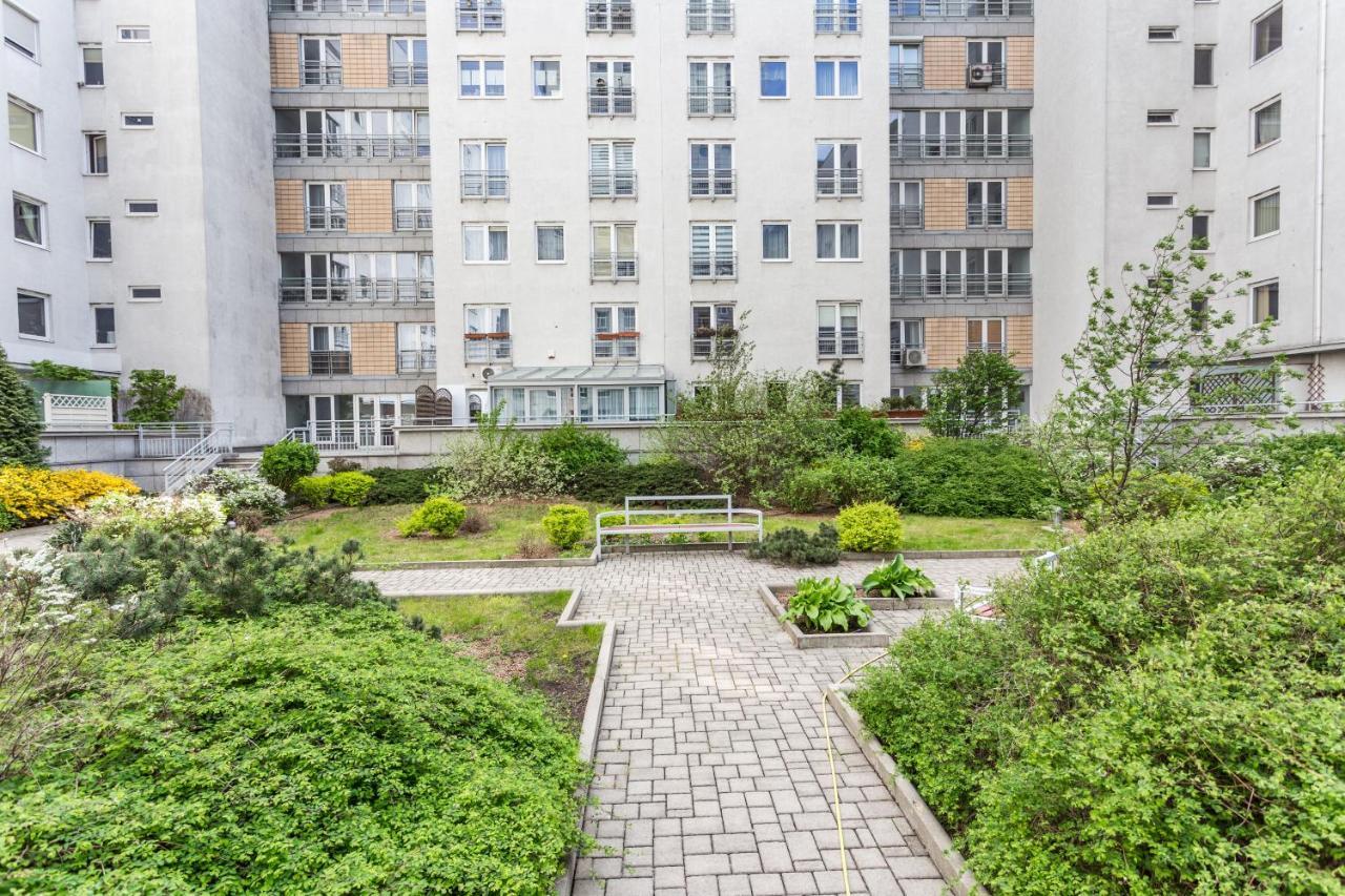 Jessapart- Babka Tower Apartment Варшава Экстерьер фото