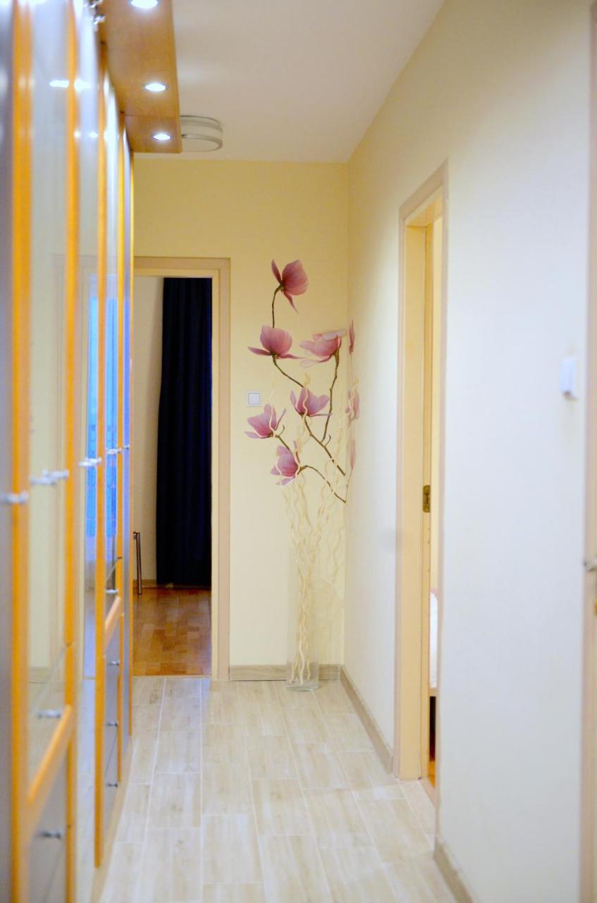 Jessapart- Babka Tower Apartment Варшава Экстерьер фото