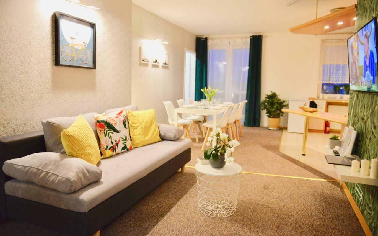 Jessapart- Babka Tower Apartment Варшава Экстерьер фото